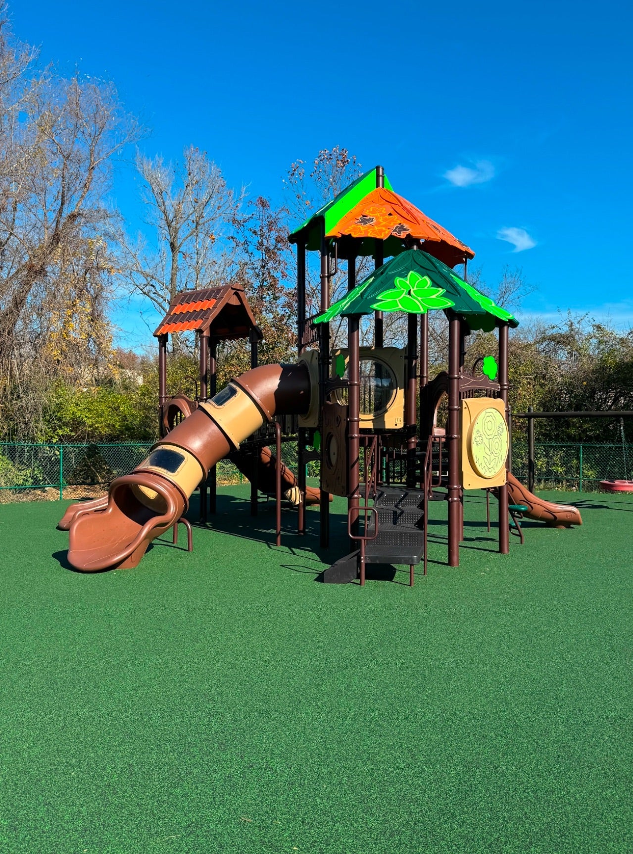 POUR-IN-PLACE Rubber Surfacing